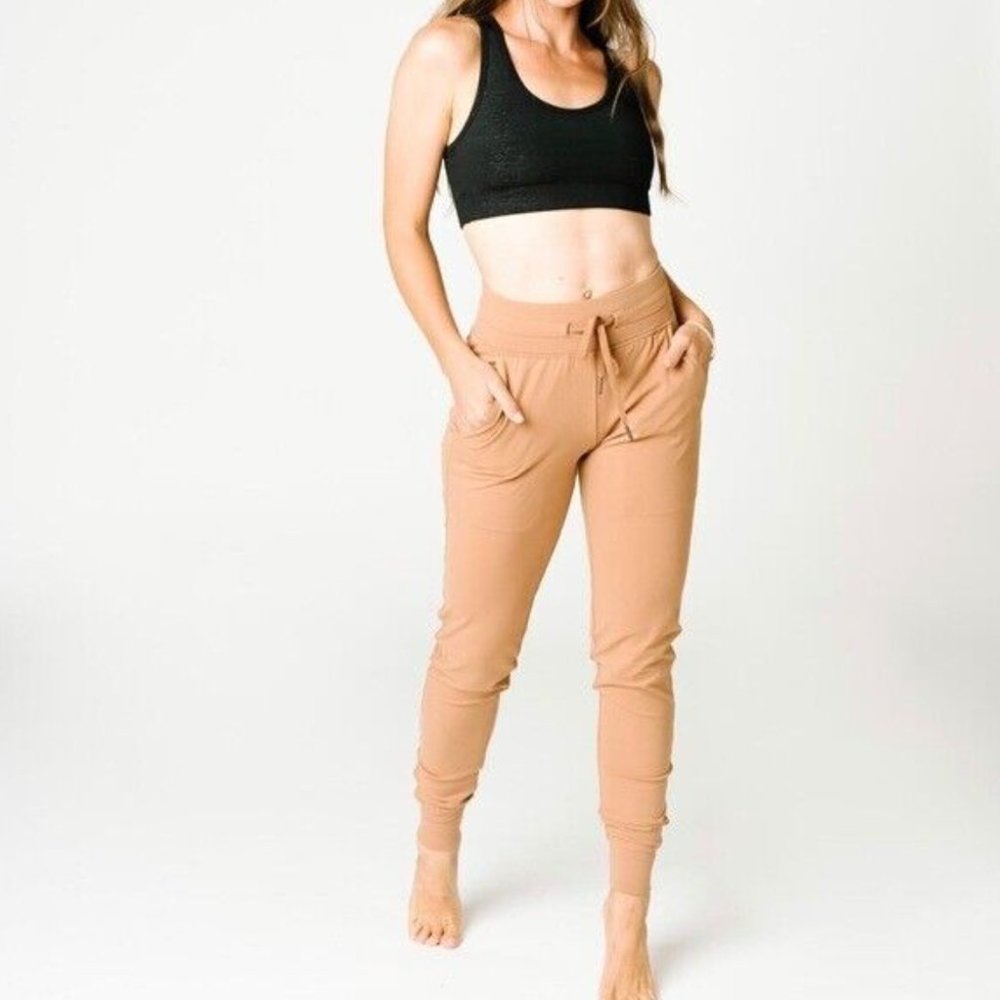 Zyia Womens Camel Ascend Athletic Jogger Pants Size Large Tan